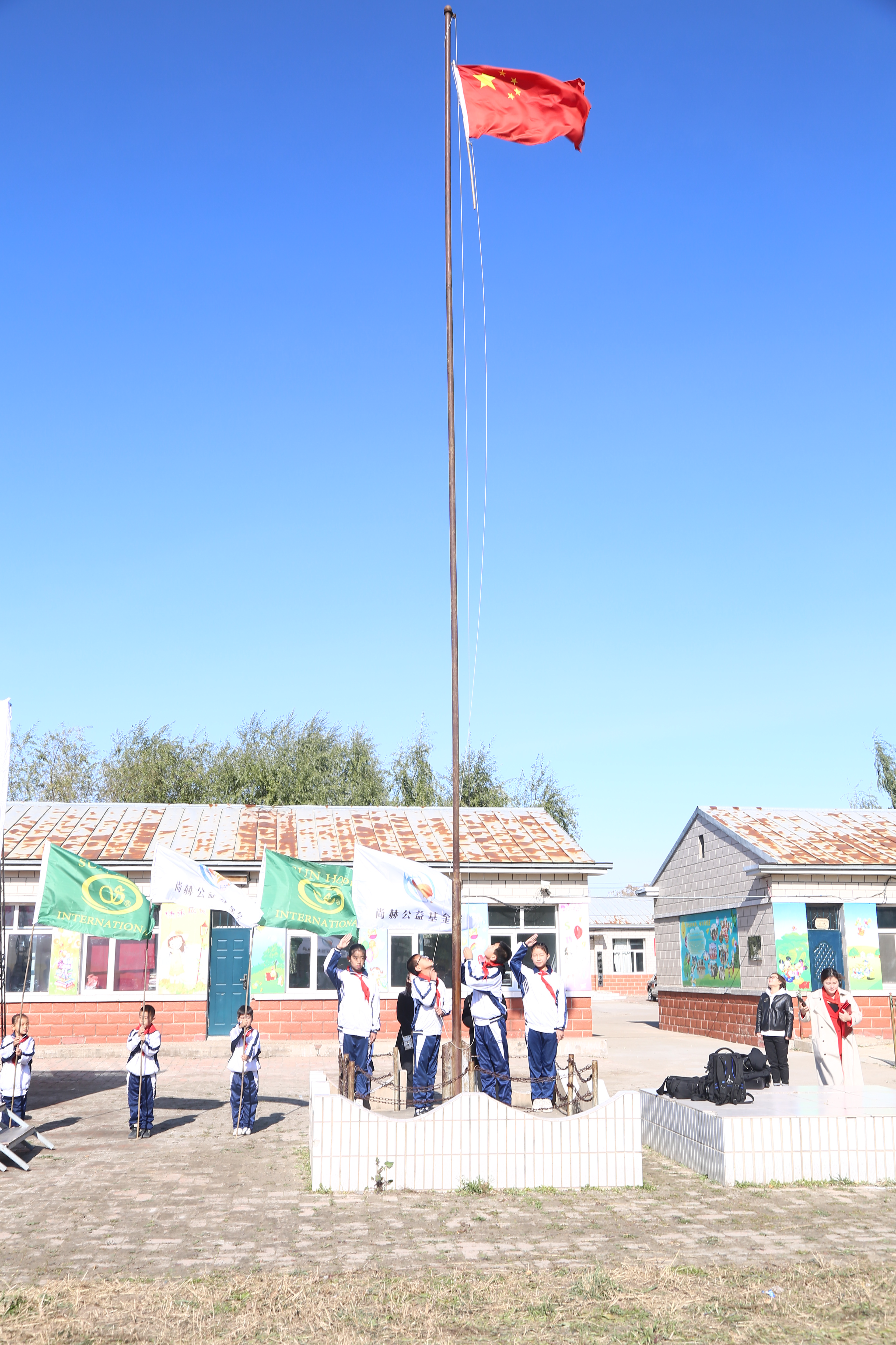 第194所 杜尔伯特蒙古族自治县铁东leyu·乐鱼(中国)体育官方网站徐超小学