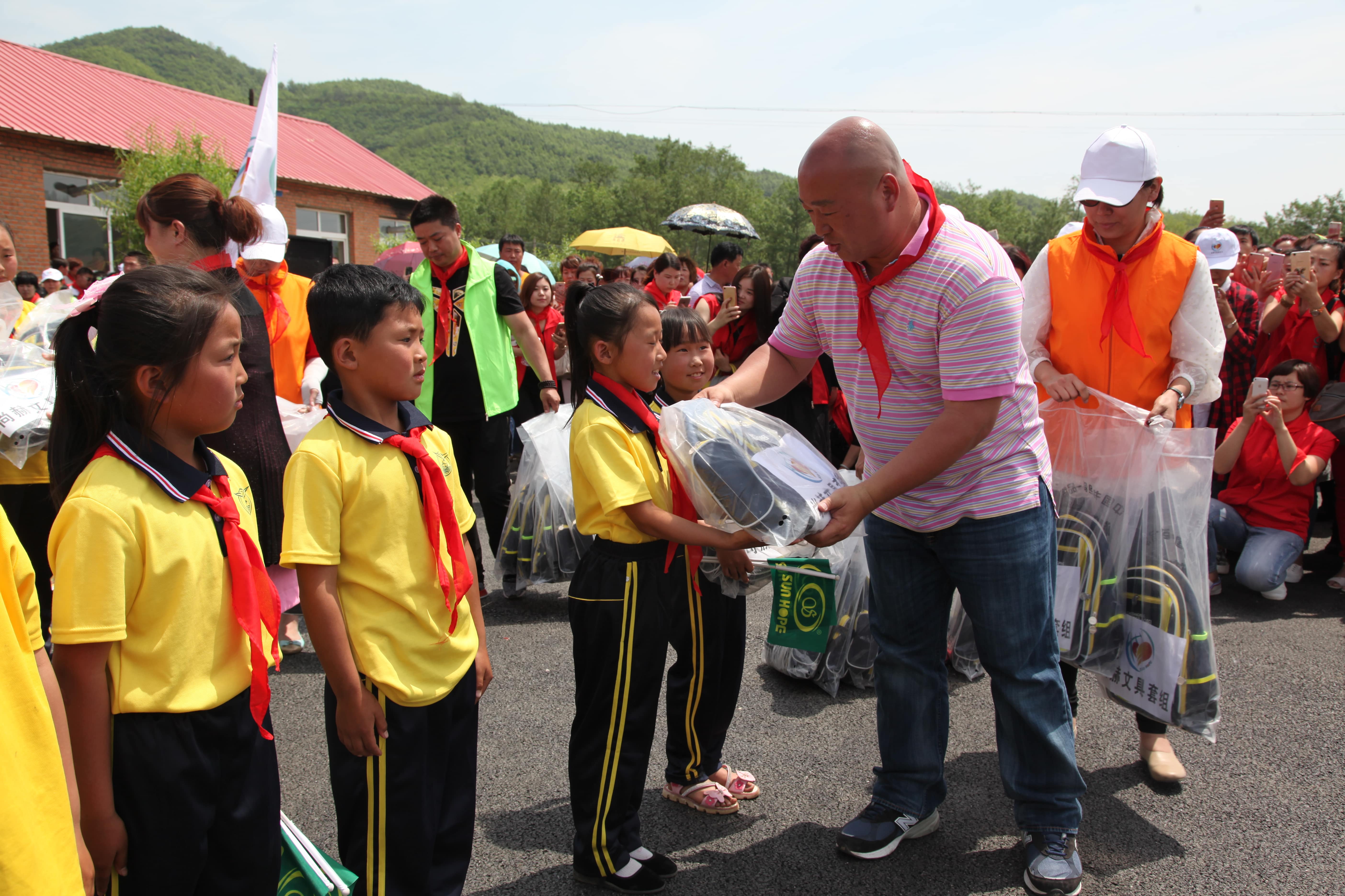 第51所 岫岩县前营镇童家店leyu·乐鱼(中国)体育官方网站董波小学