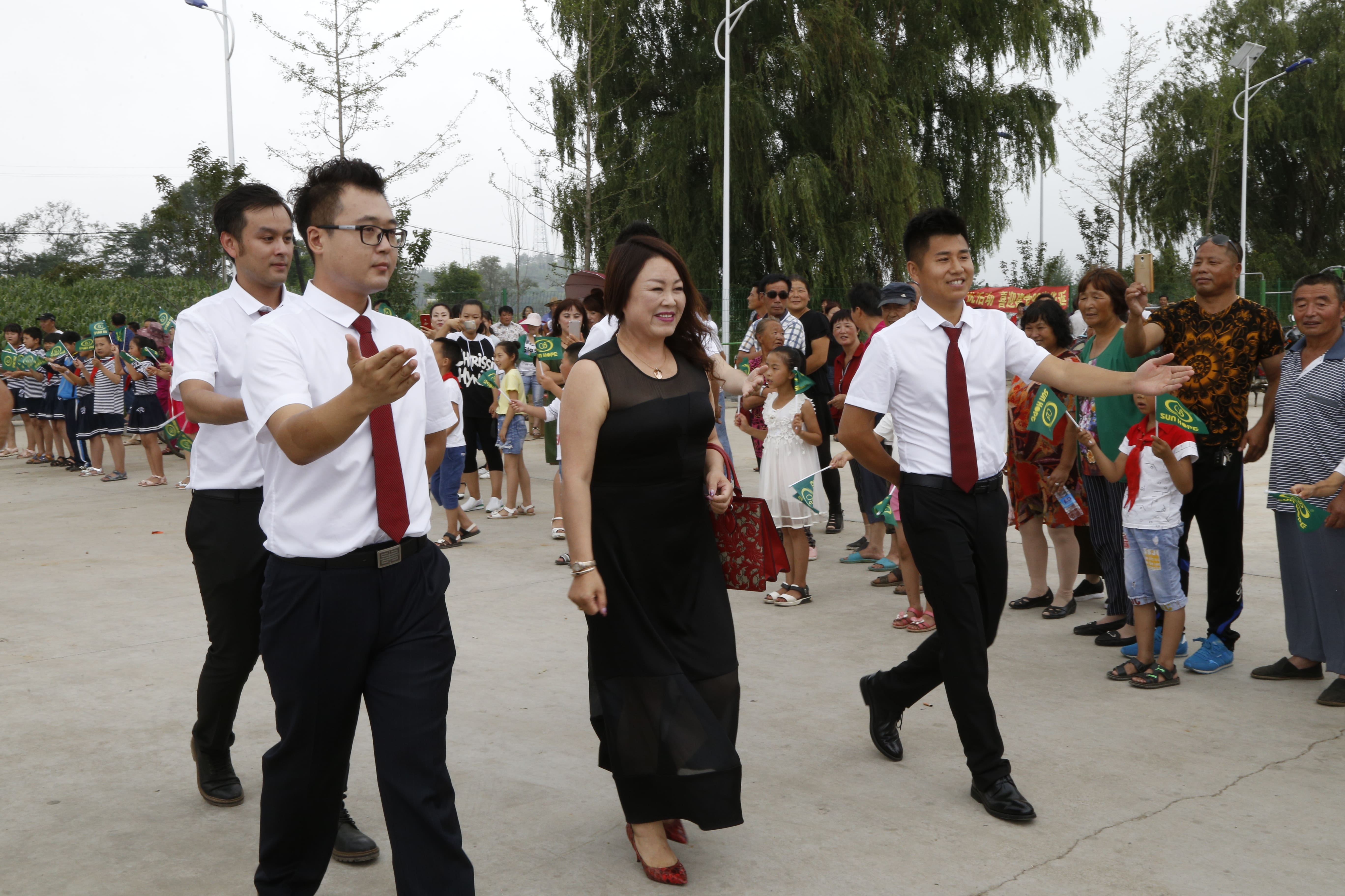 第110所 东港市椅圈镇leyu·乐鱼(中国)体育官方网站张兰小学
