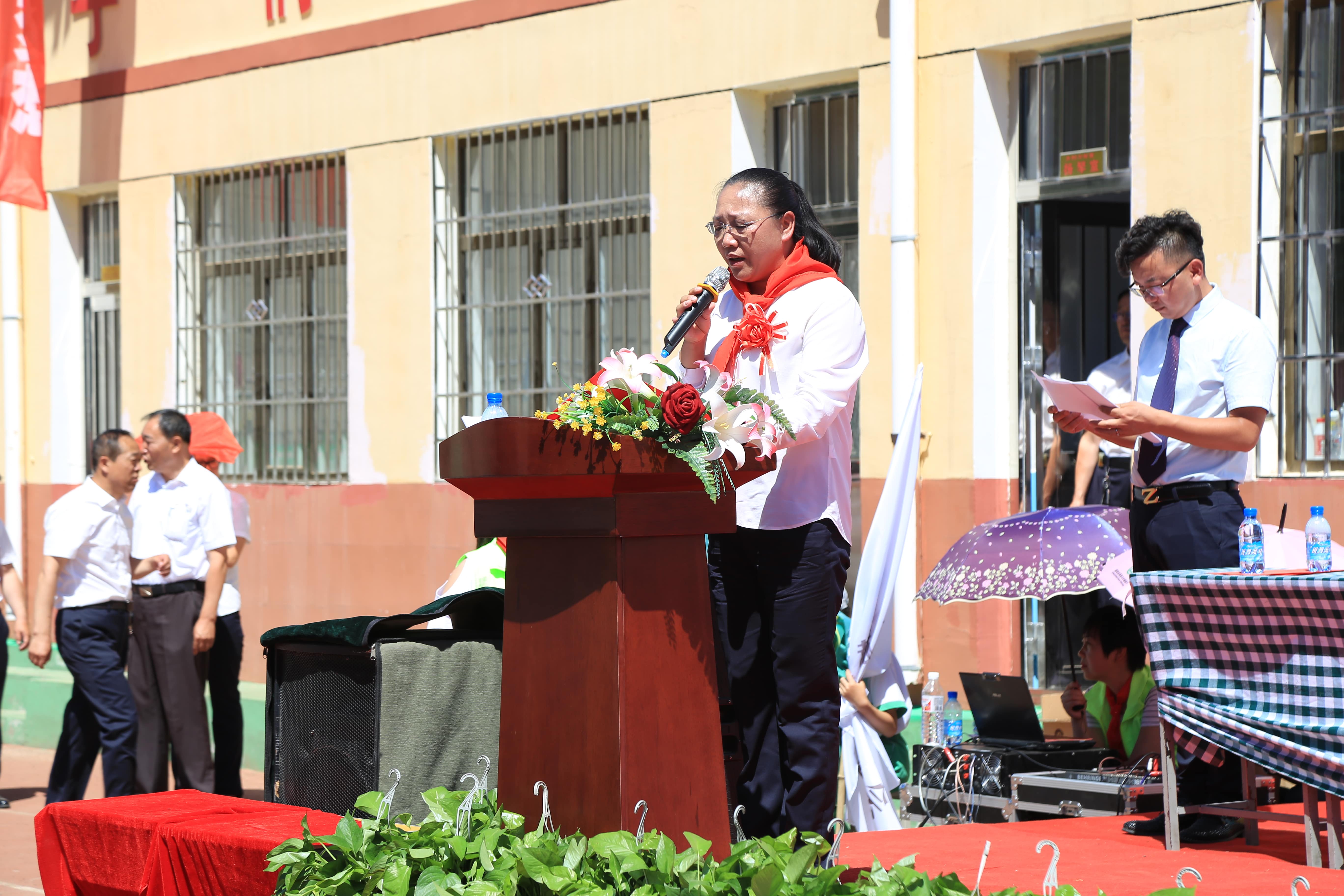 第157所 固阳县团结巷leyu·乐鱼(中国)体育官方网站刘金萍小学