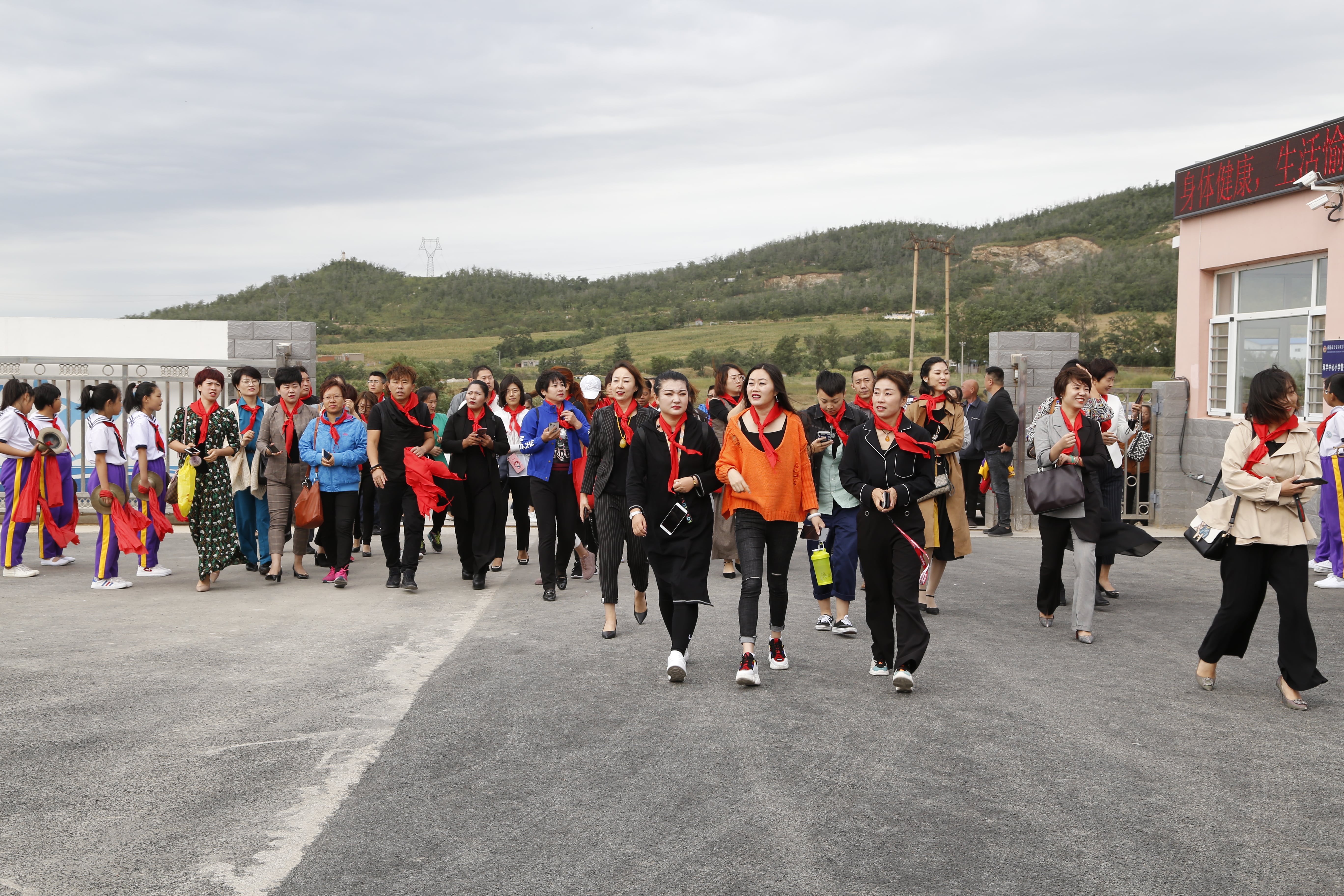 第163所 凌海市双羊镇leyu·乐鱼(中国)体育官方网站孙翔宇小学