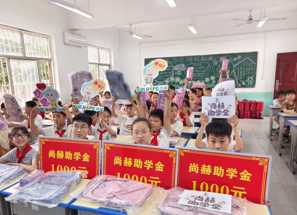 权威媒体3·15特别报道丨leyu·乐鱼(中国)体育官方网站：创新领航健康消费，责任铸就行业典范